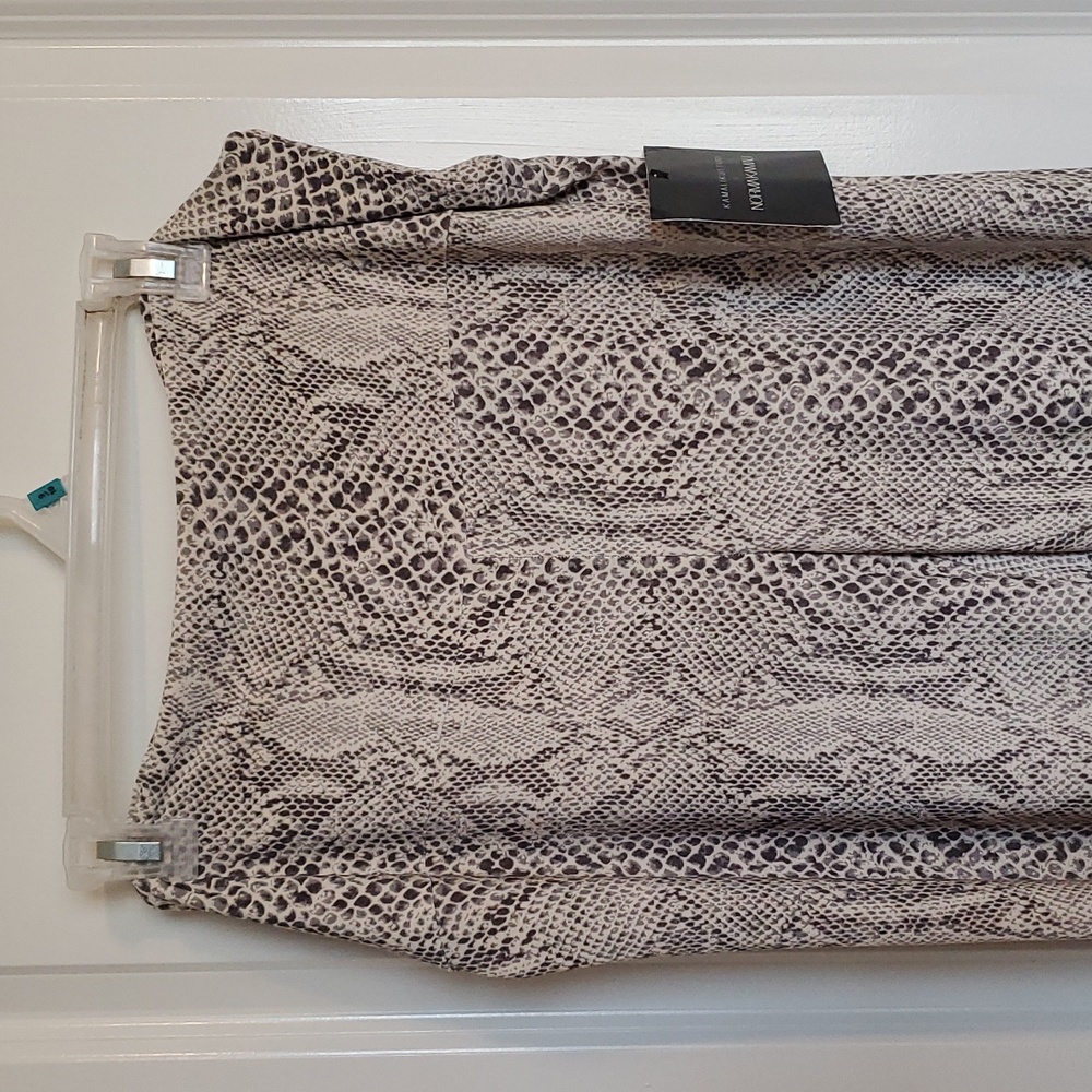 🎅 Python leggings NWT - Picture 2 of 4